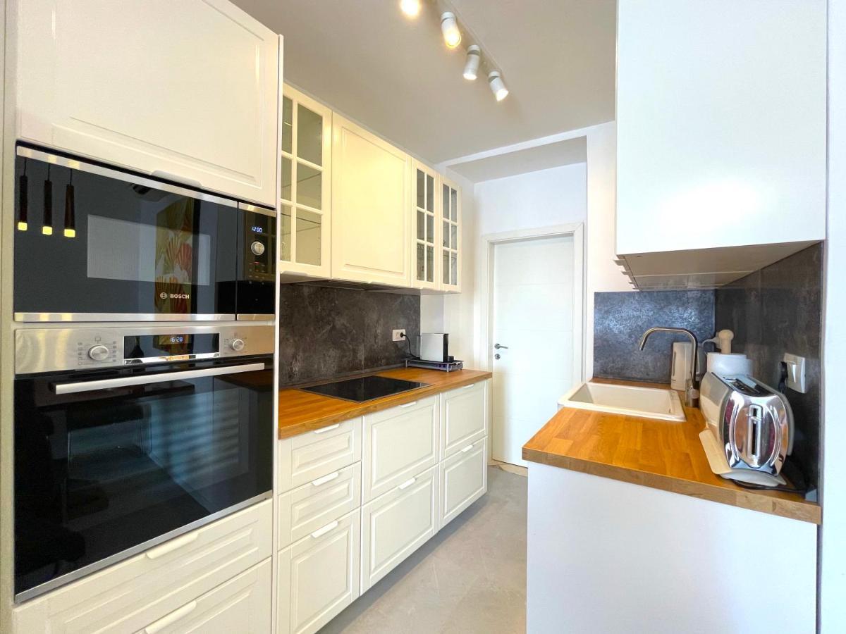 Happy Casa Isola Grande Apartment Izola Exterior photo